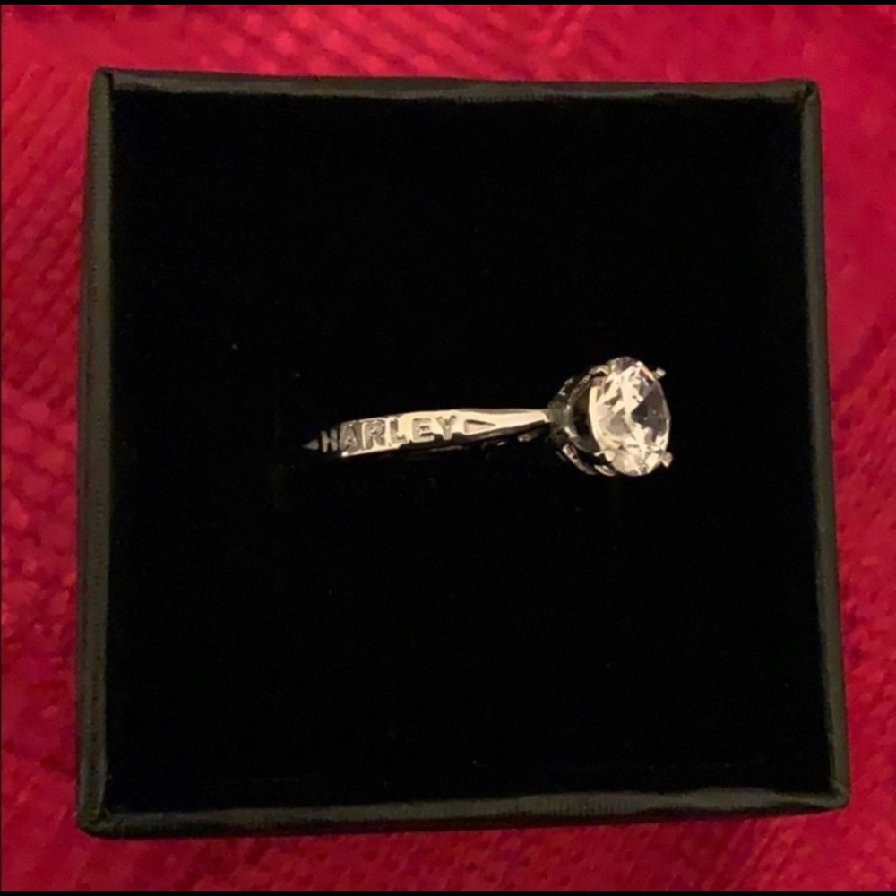!๐นDiamond like rings all sizes - Picture 7 of 7